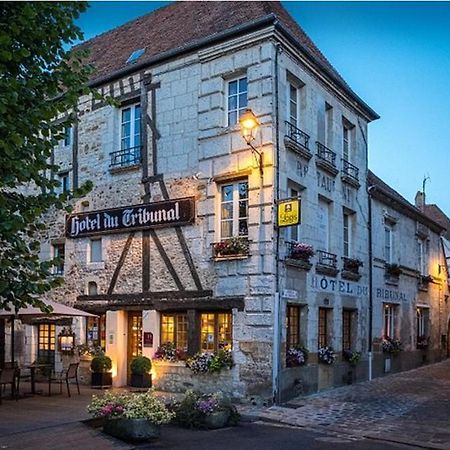 Logis - Hotel & Restaurant Du Tribunal Mortagne-au-Perche Eksteriør billede