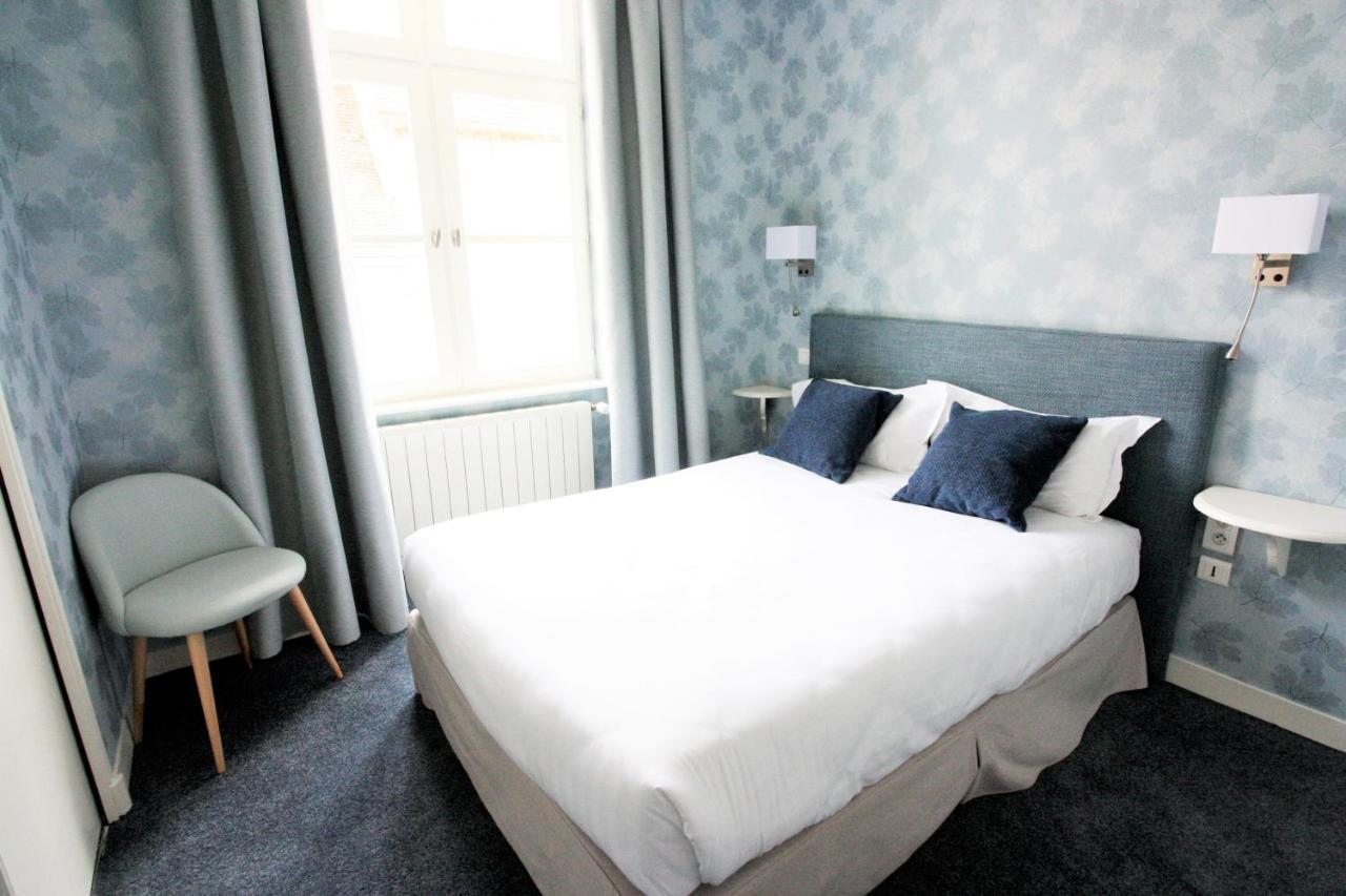 Logis - Hotel & Restaurant Du Tribunal Mortagne-au-Perche Eksteriør billede