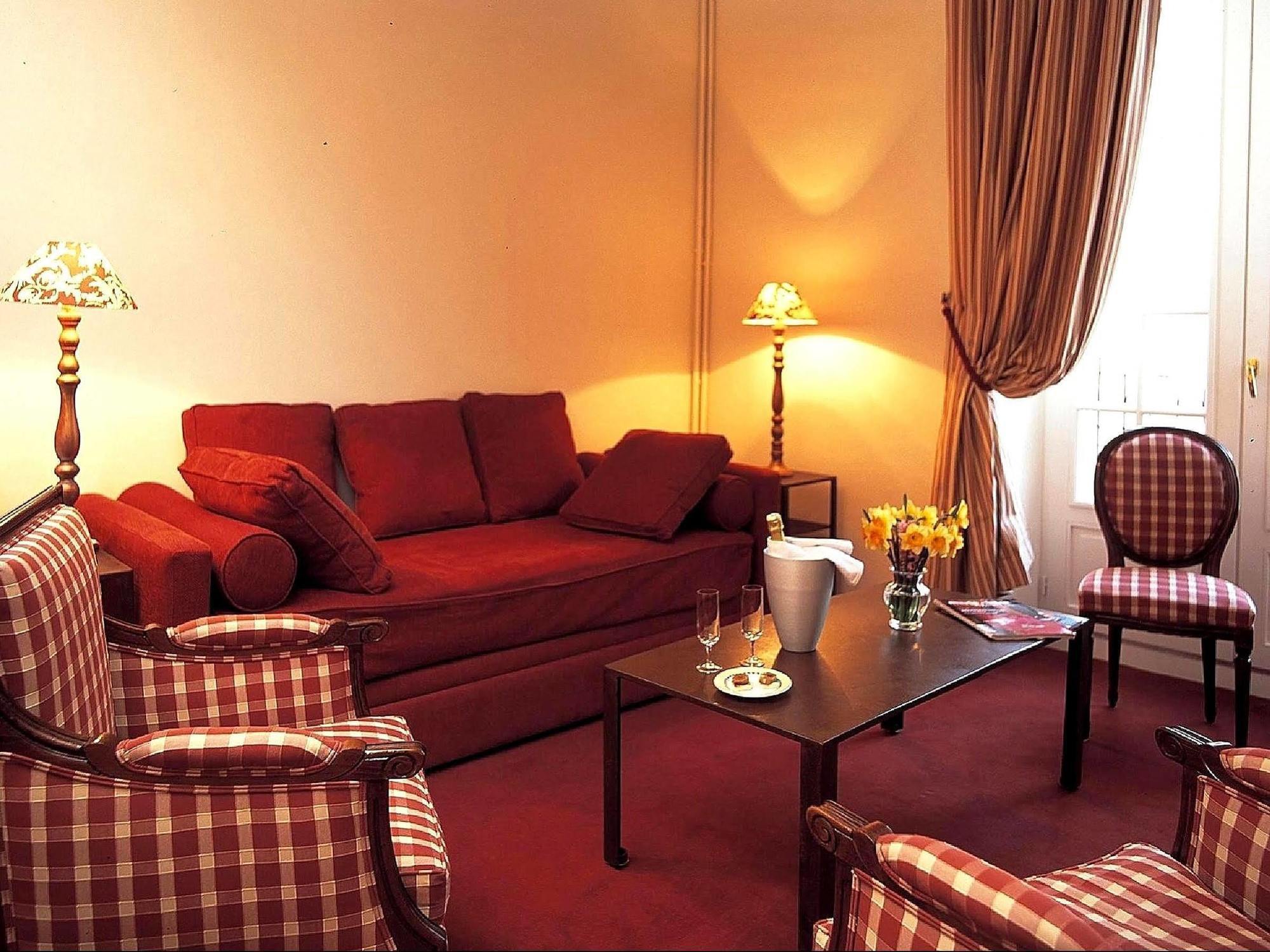 Logis - Hotel & Restaurant Du Tribunal Mortagne-au-Perche Eksteriør billede